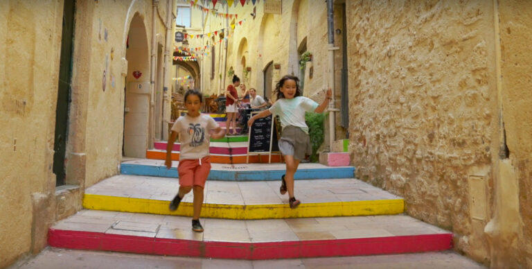 Enfants rue du bras de fer